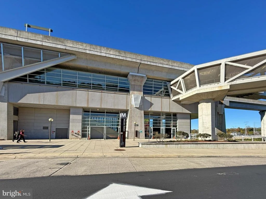 Photo of Unit 1303 at 1601 SPRING GATE DRIVE