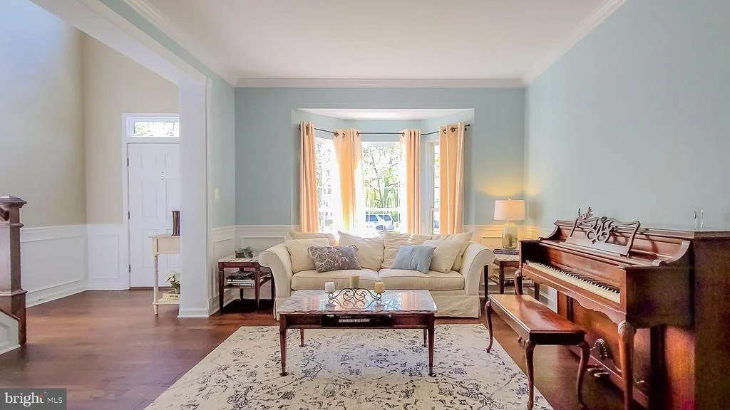 Photo of 26139 MURREY DRIVE