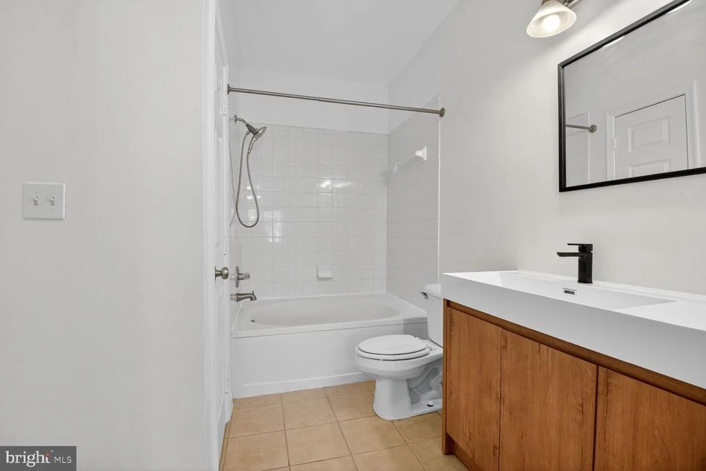 Photo of Unit 403 at 12945 CENTRE PARK CIRCLE