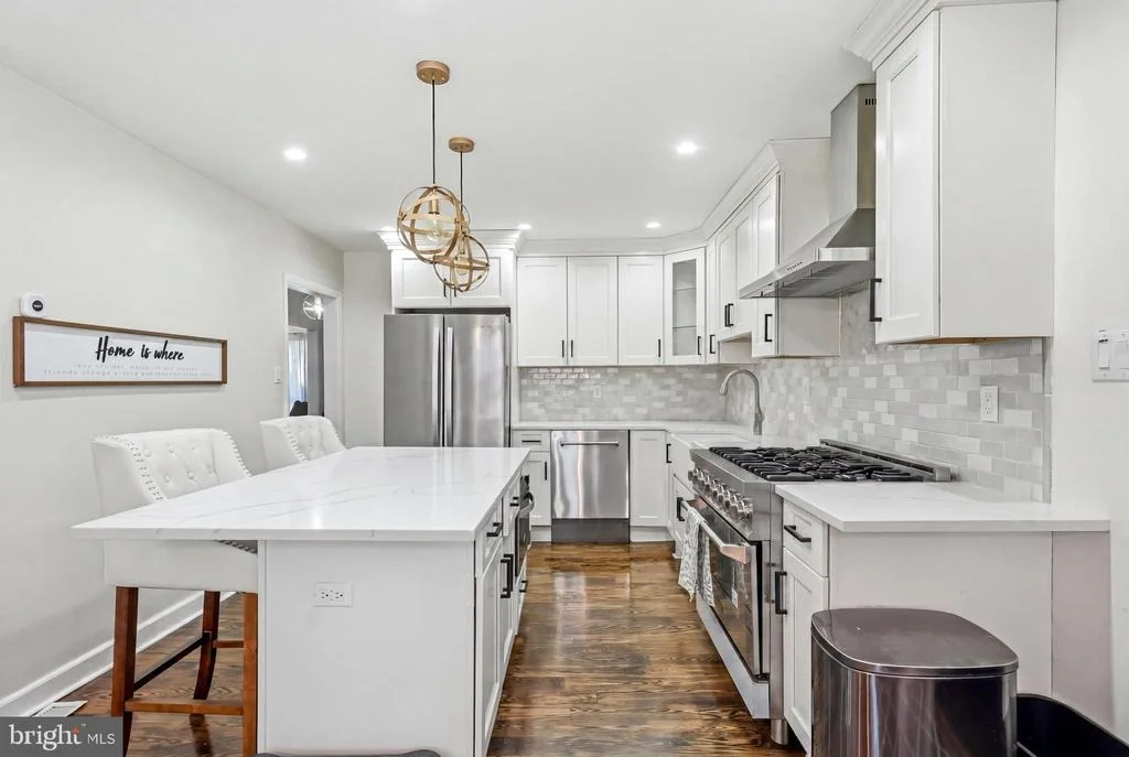 Photo of 300 COLUMBIA BOULEVARD