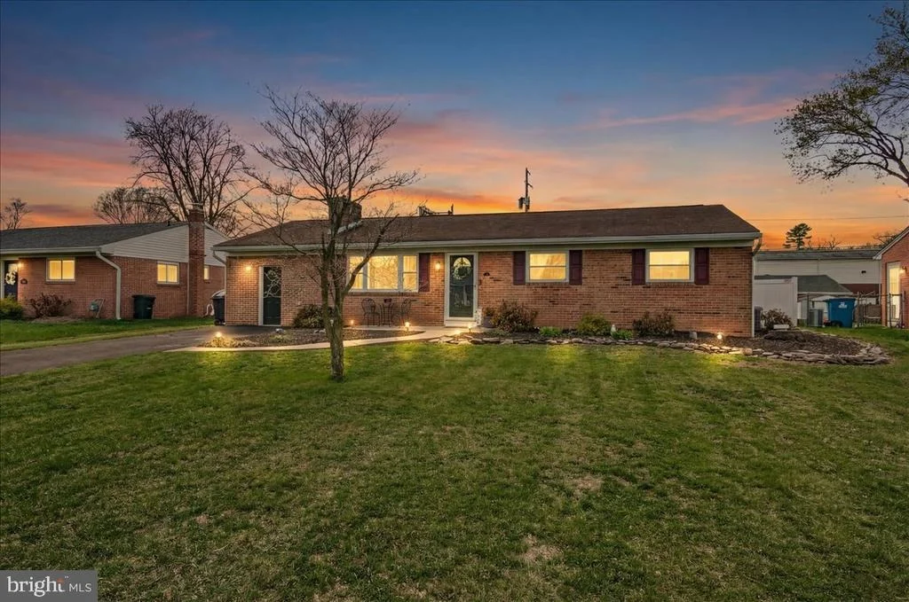 Photo of 106 HARVARD ROAD
