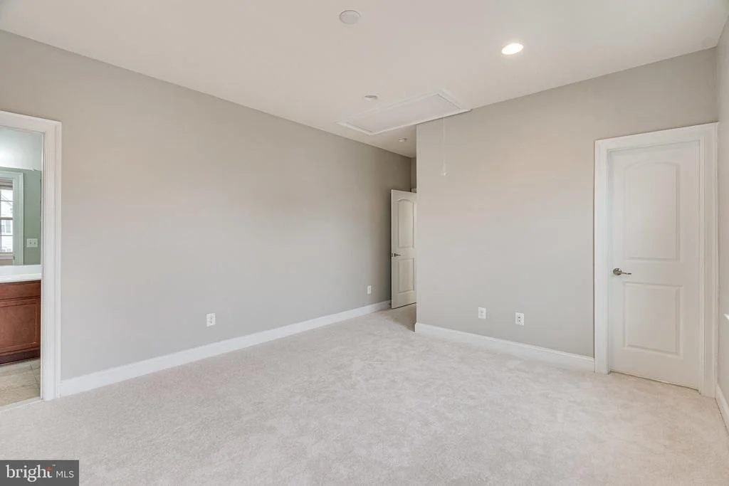 Photo of 42695 MACAULEY PLACE