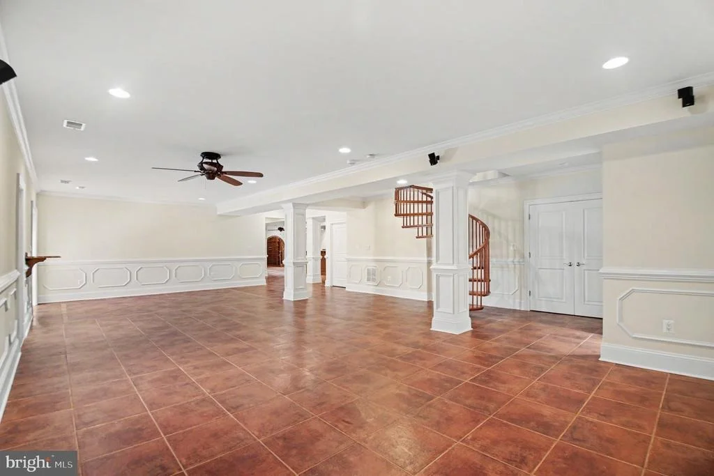 Photo of 5985 SAINT CATHERINES LANE