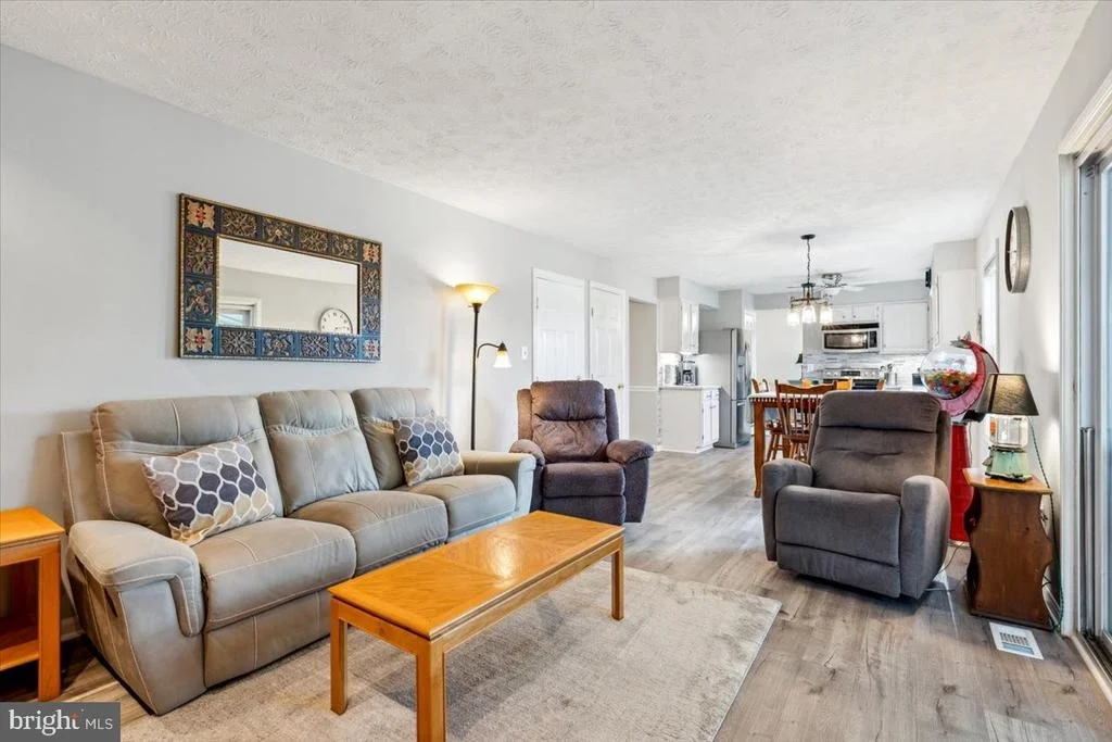 Photo of 1411 TEAL LANE