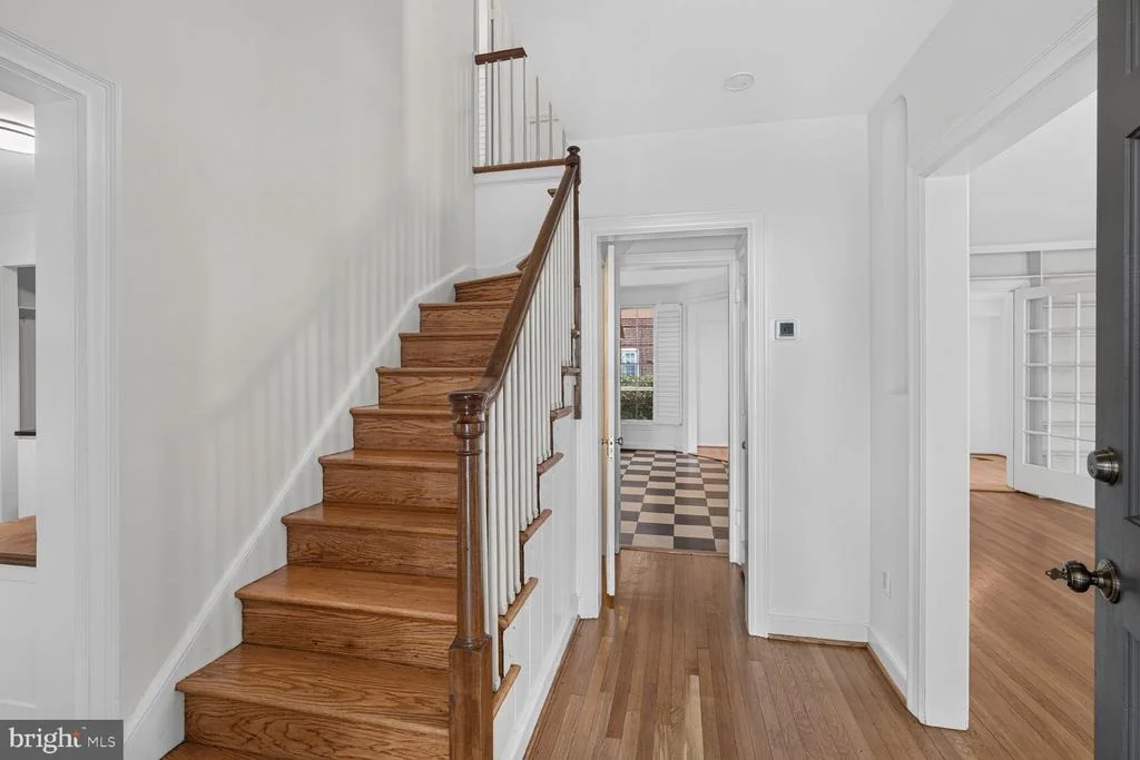 Photo of 8201 LARRY PLACE