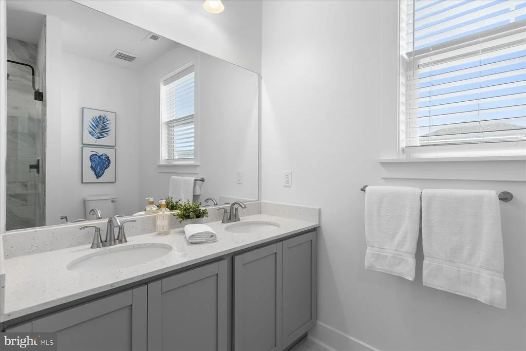 Photo of 39546 ADMIRAL ROAD
