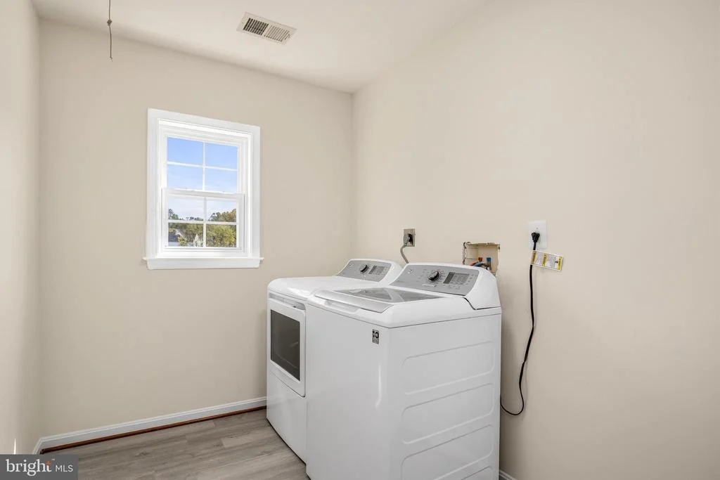 Photo of 14003 LAKE MEADOWS DRIVE
