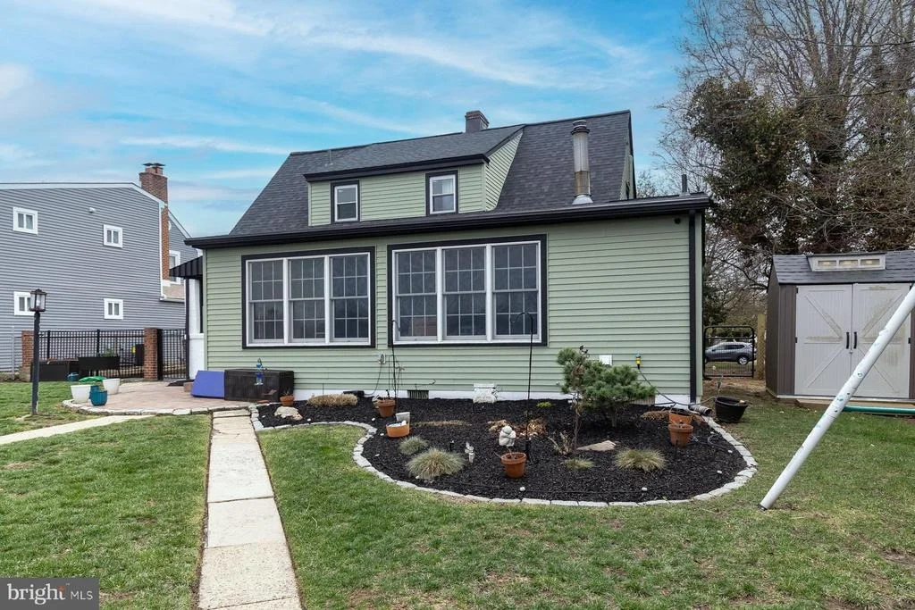 Photo of 15 KENDALL BOULEVARD
