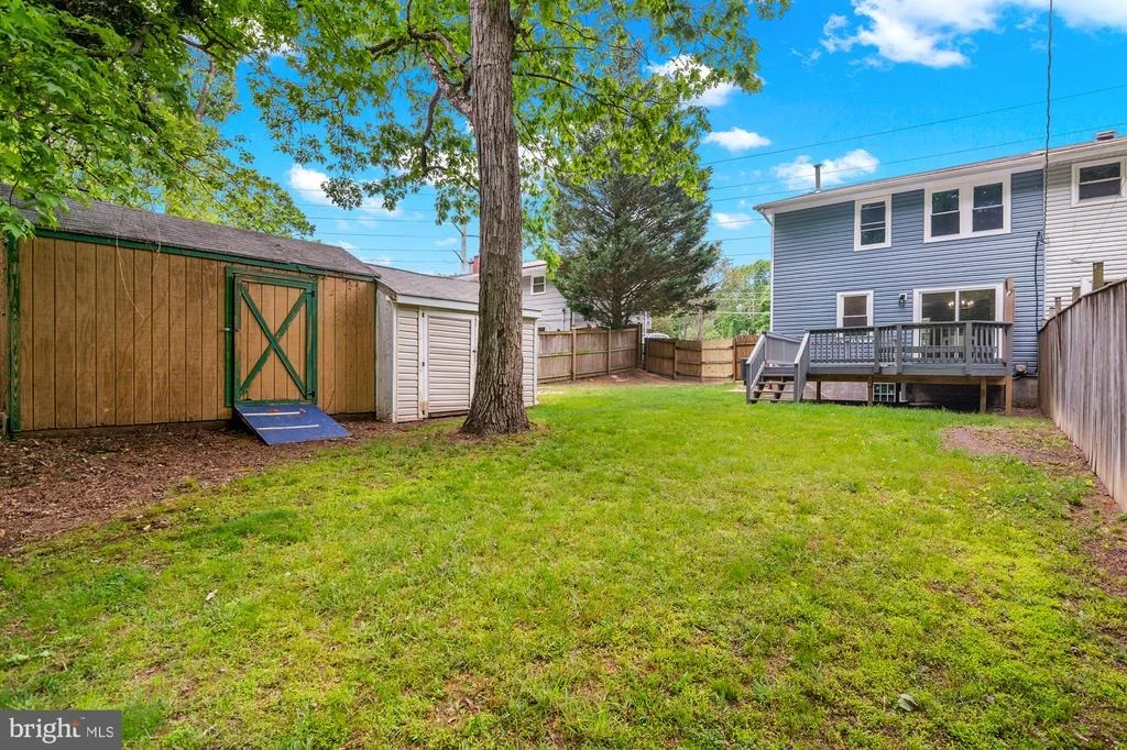 Photo of 603 CHAPELGATE DRIVE