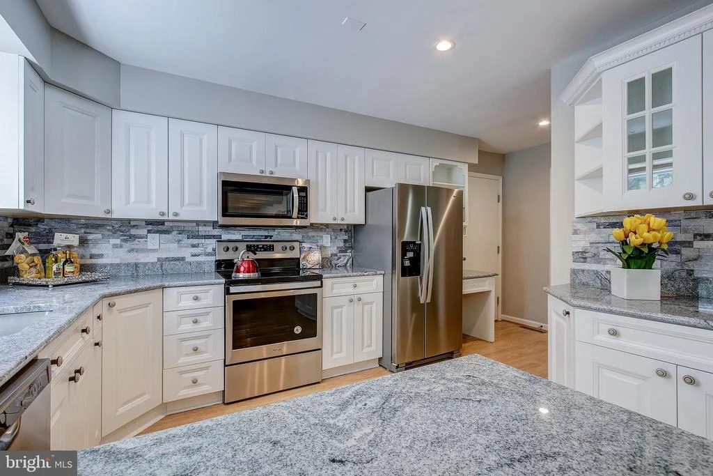 Photo of 7109 LONG VIEW ROAD