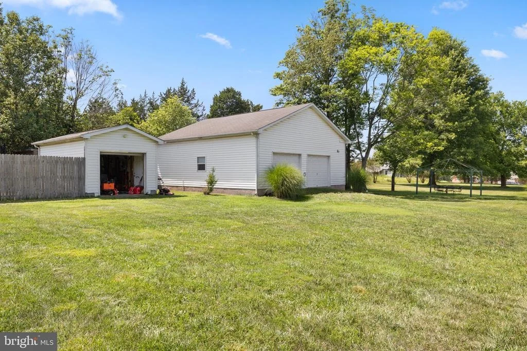 Photo of 14917 COMPTON ROAD