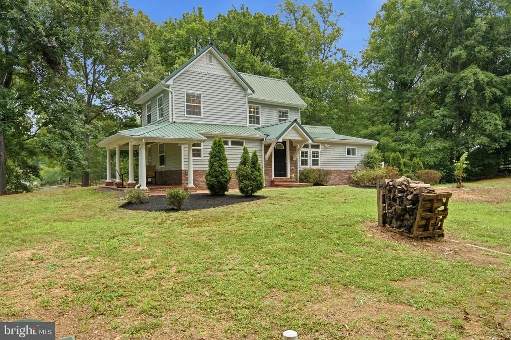 Photo of 1804 SIXES ROAD