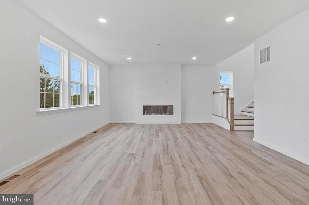 Photo of 41 EVERETT DRIVE