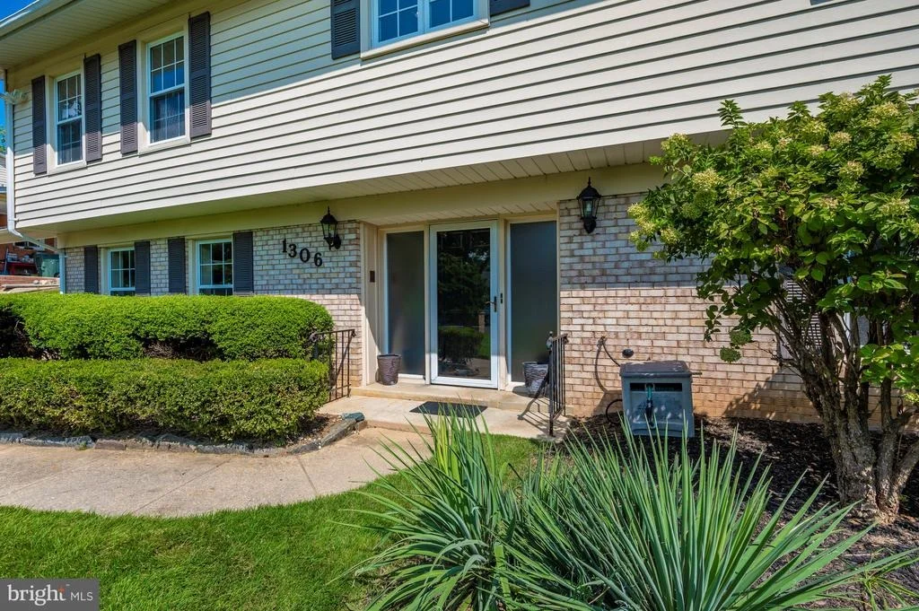 Photo of 1306 LEISTER DRIVE