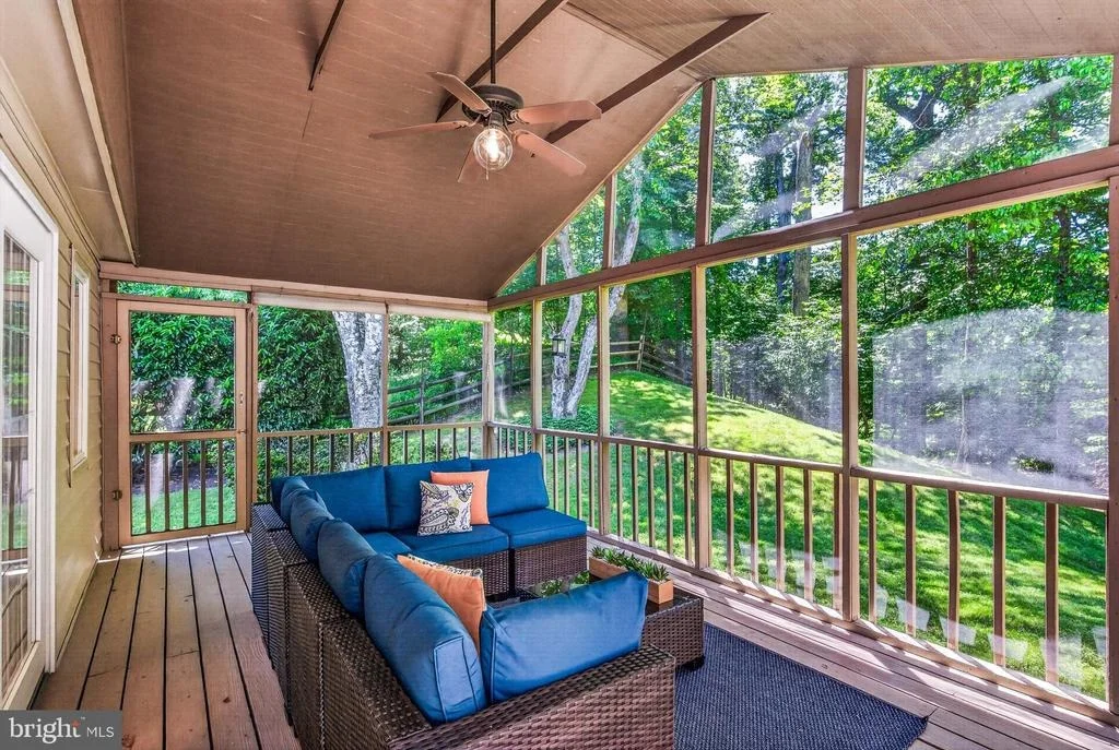 Photo of 1808 BATTEN HOLLOW ROAD