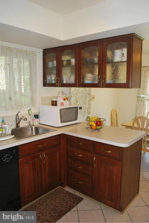 Photo of 914 CLINTWOOD DRIVE