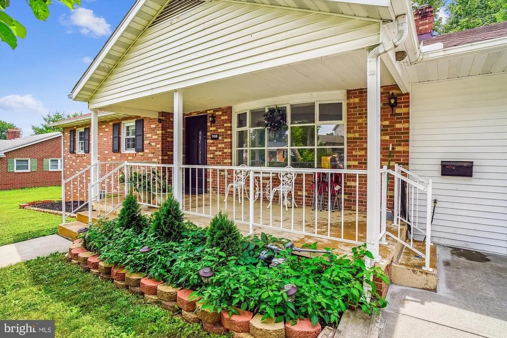 Photo of 702 MIDWAY DRIVE