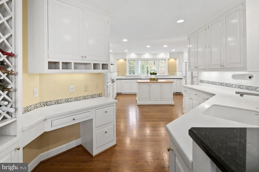 Photo of 1613 FOREST LANE