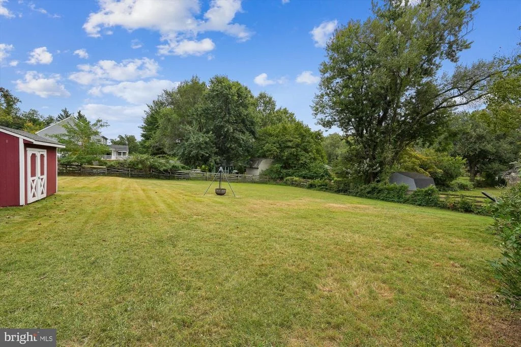 Photo of 15003 LEAR LANE