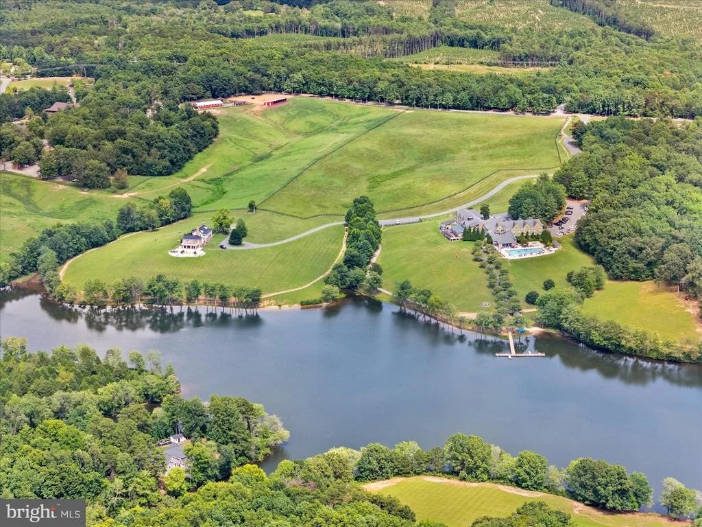 Photo of 367 PINEHURST DRIVE