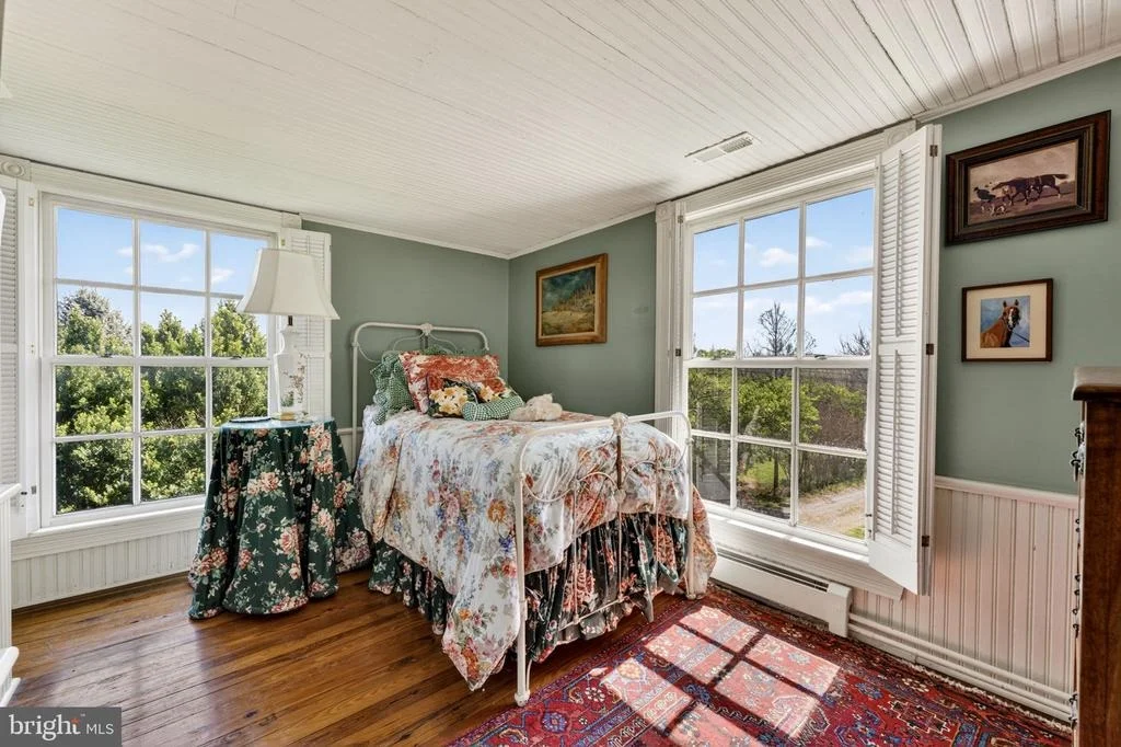 Photo of 871 OLD CHAPEL ROAD