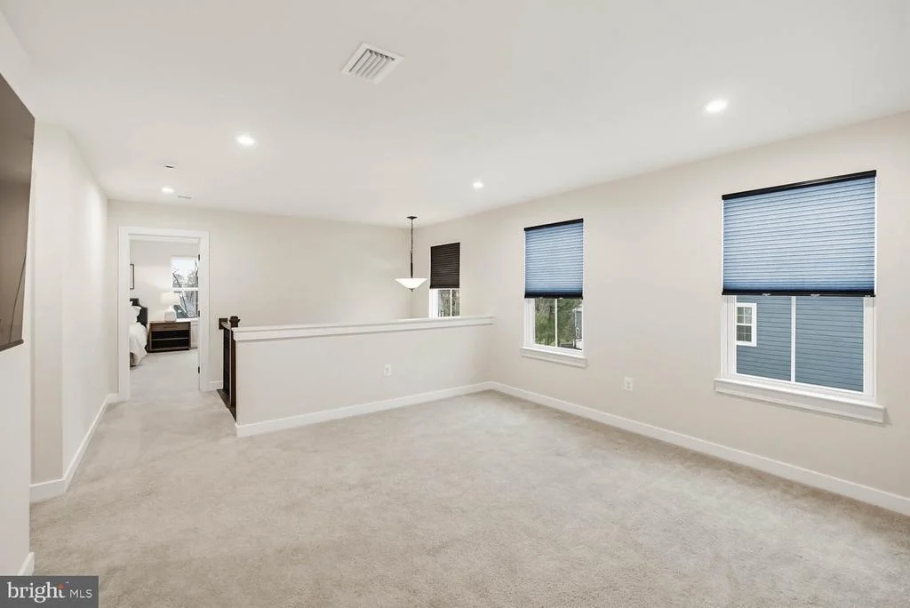 Photo of 10907 GREEN LEAF RUN