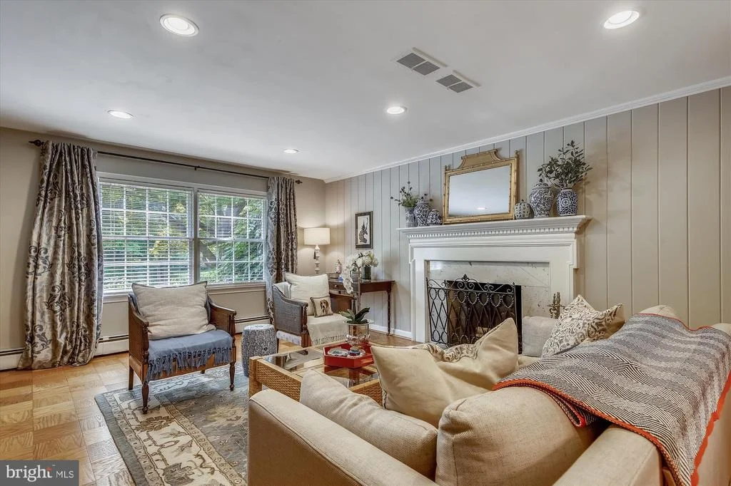Photo of 1446 WOODACRE DRIVE