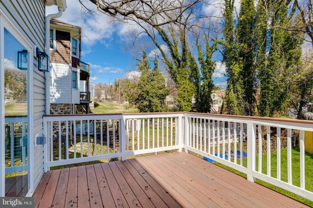 Photo of 605 WALNUT AVENUE