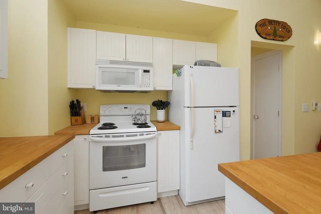 Photo of 252 RACOON DRIVE