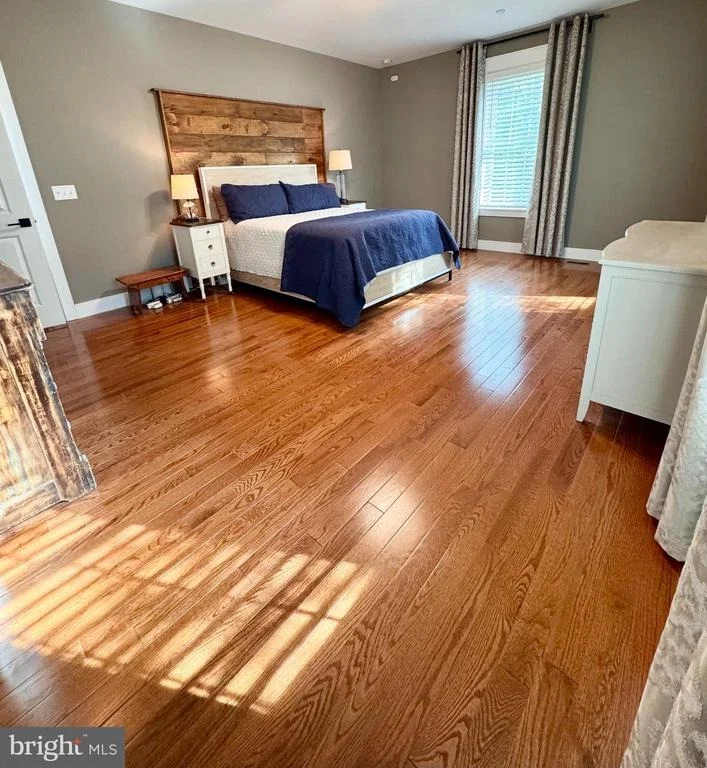 Photo of 1222 CARROLLTON LANE