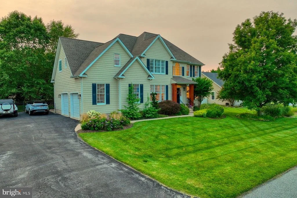 Photo of 6 WELLINGTON PLACE