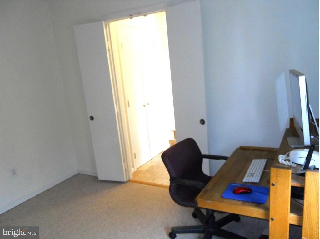 Photo of 1805 QUEENSGUARD ROAD