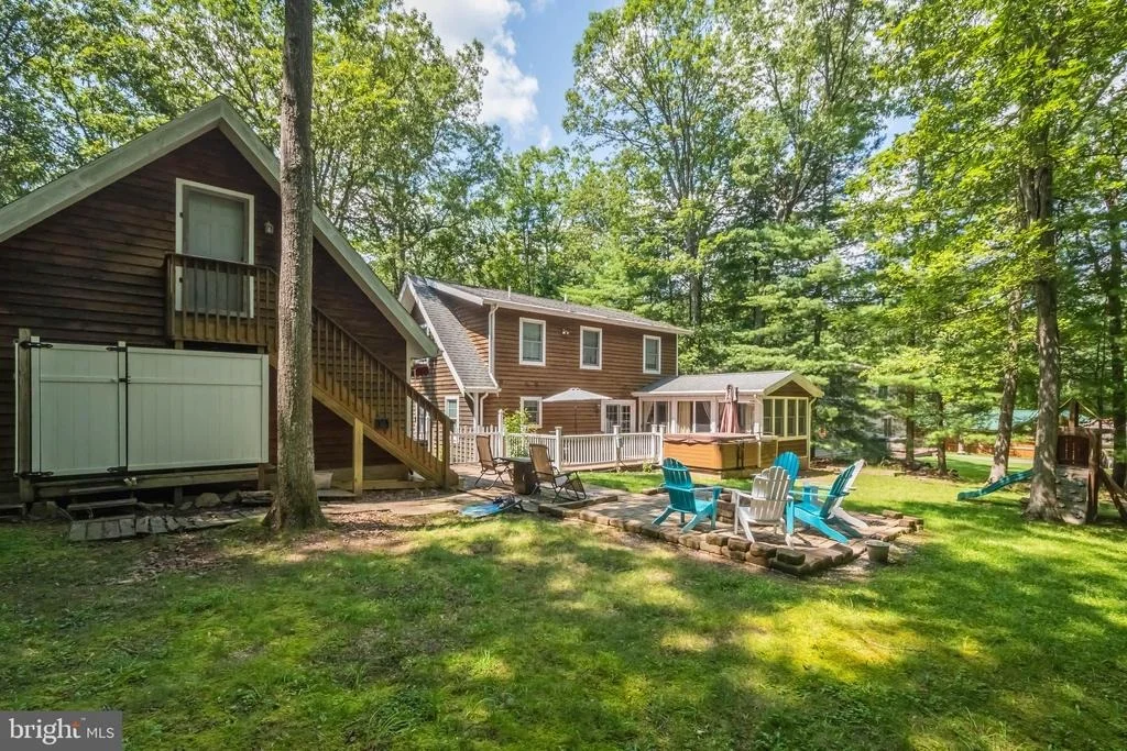 Photo of 302 OAK WAY ROAD