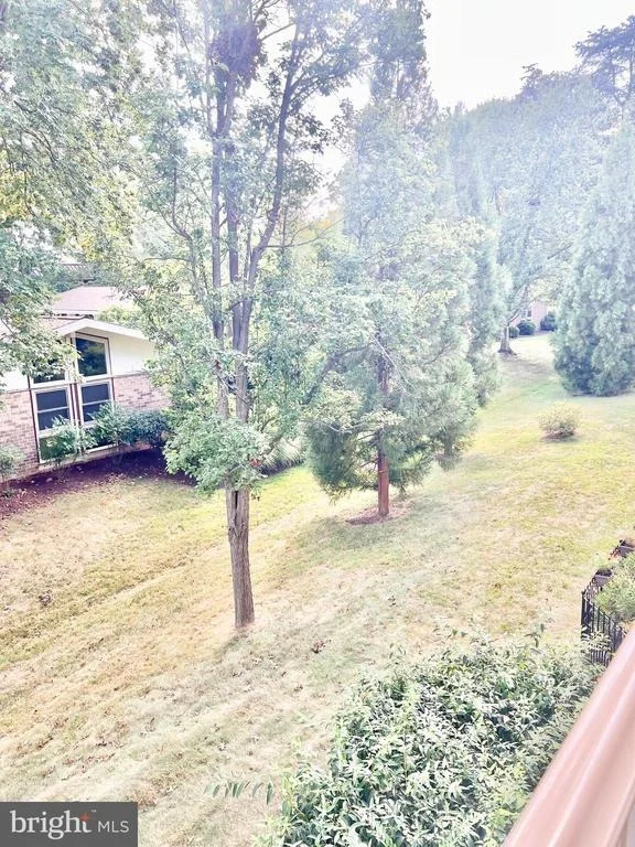 Photo of Unit 732B at 3398 GLENEAGLES DRIVE