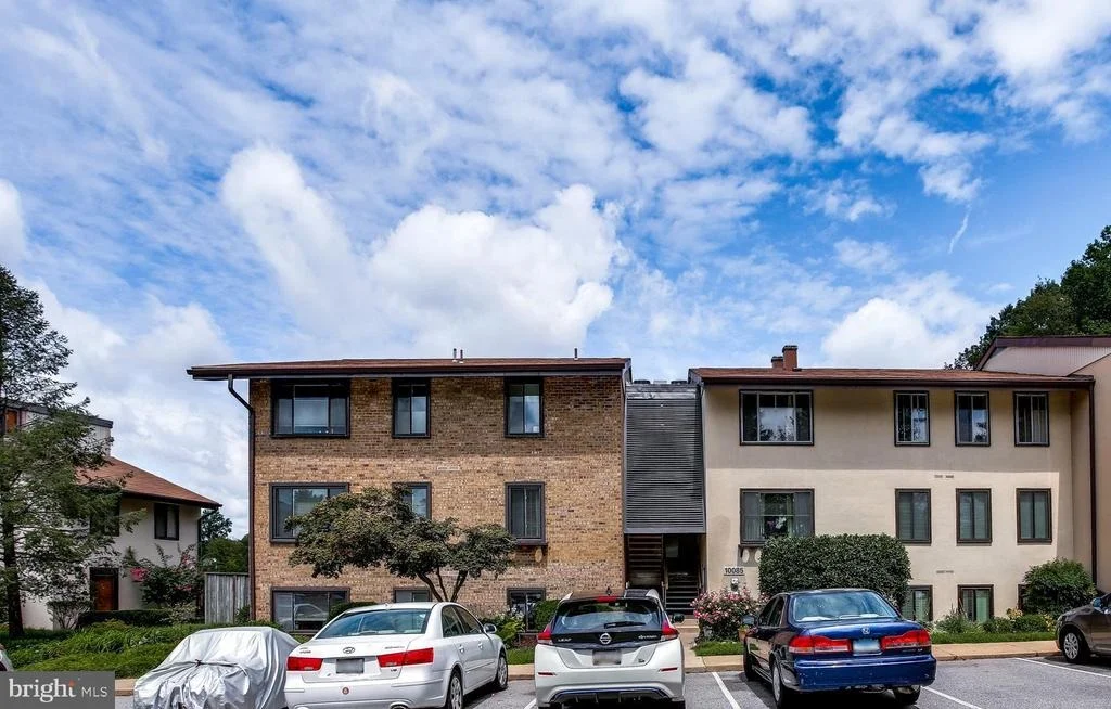 Photo of Unit 5 at 10085 WINDSTREAM DRIVE