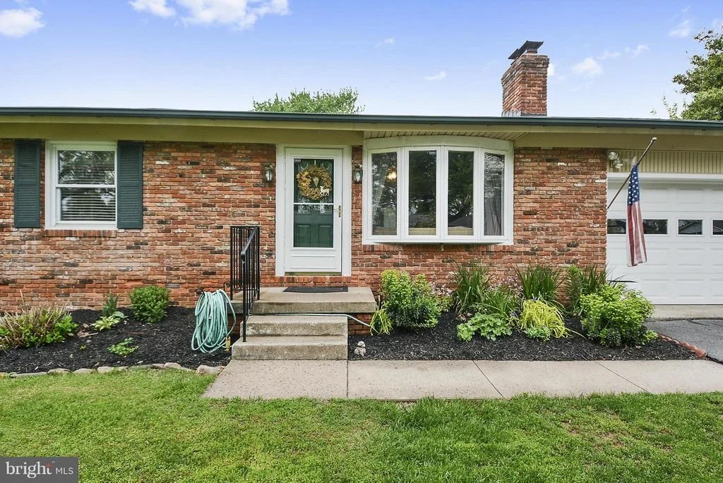 Photo of 7810 SPOUT SPRING ROAD