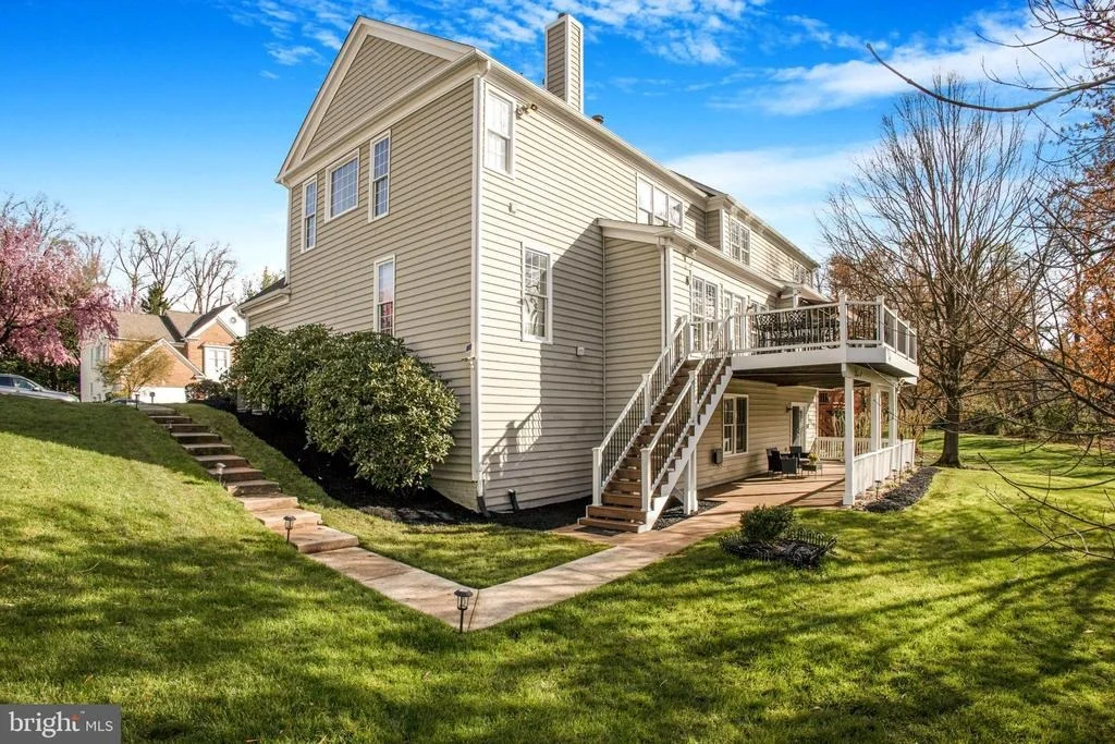 Photo of 47556 COMPTON CIRCLE