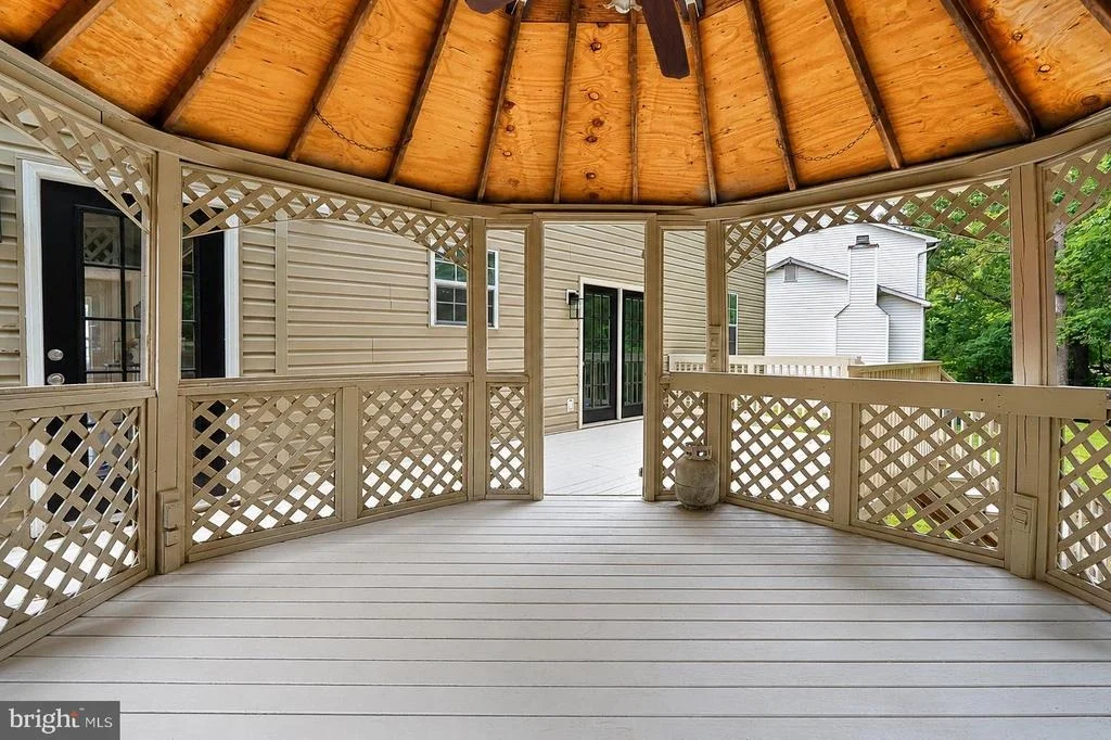Photo of 9312 FOX RUN DRIVE
