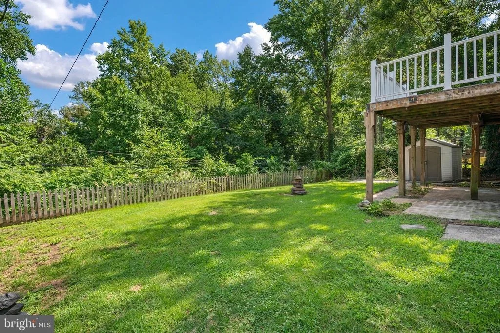 Photo of 541 CRESTPARK DRIVE