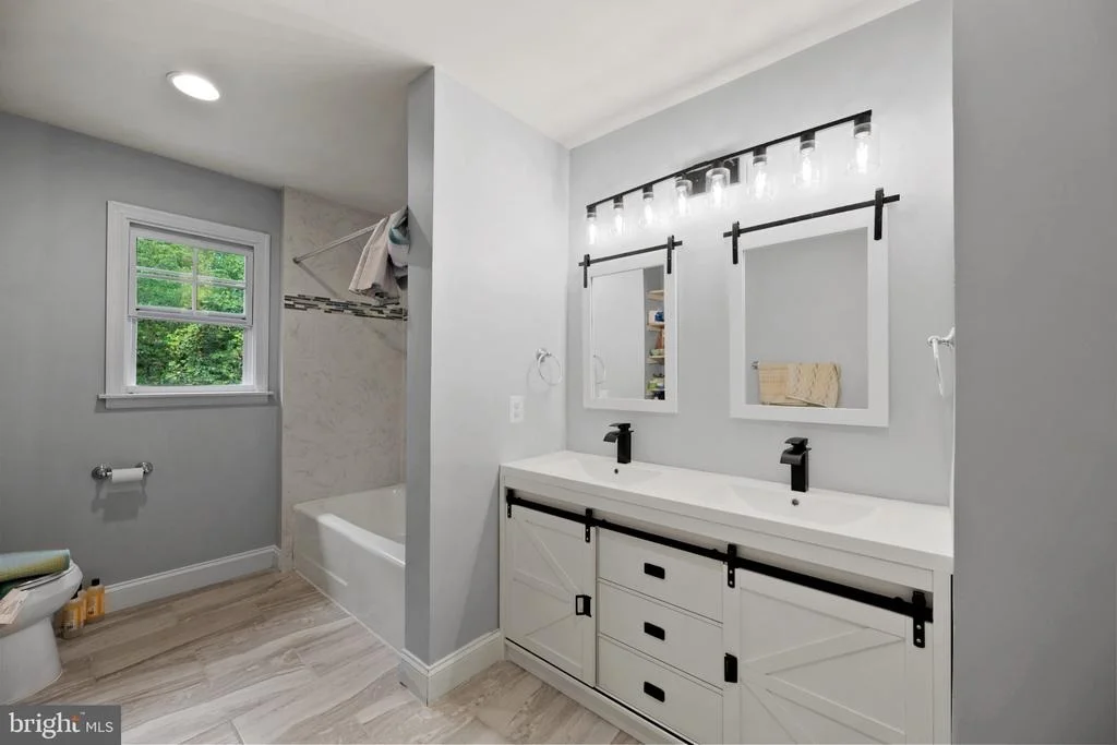 Photo of 13112 LAUREL GLEN ROAD