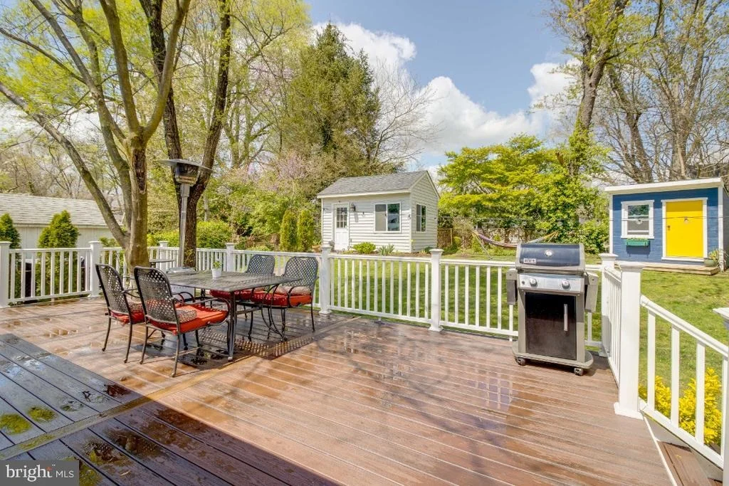 Photo of 903 ROBIN ROAD