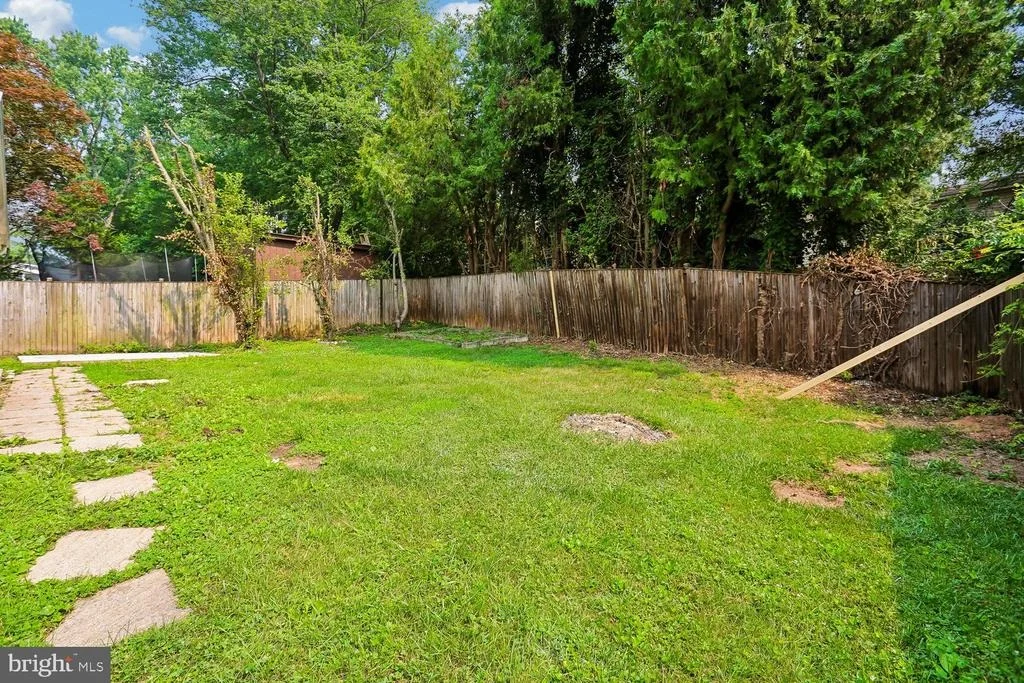 Photo of 811 KENBROOK DRIVE