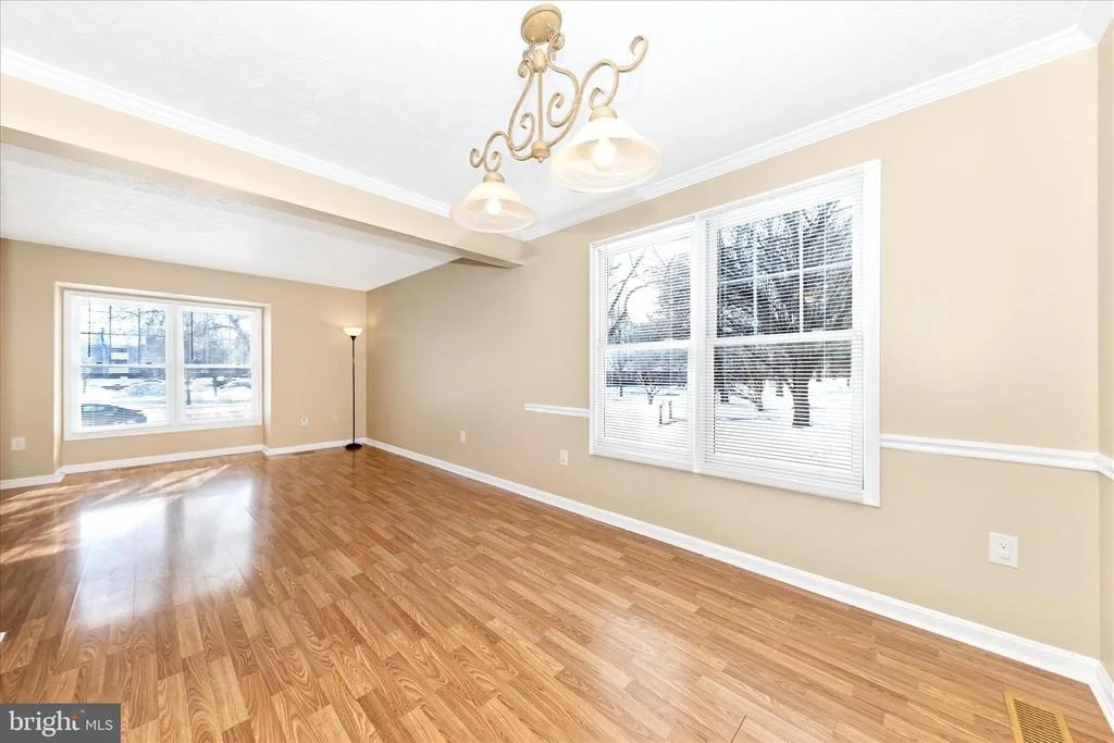 Photo of 2160 COLLINGWOOD LANE