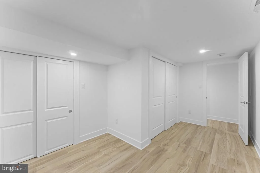 Photo of 305 WINE STREET