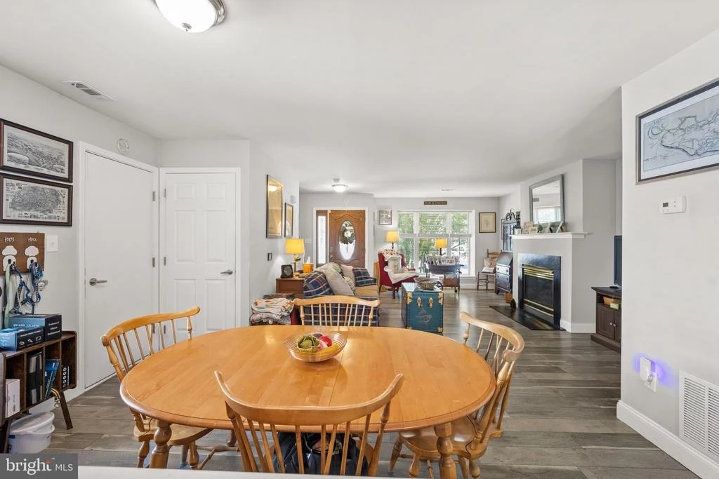 Photo of 64 OAKTON DRIVE