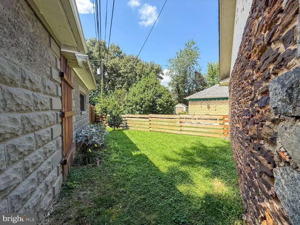 Photo of 3117 GRINDON AVENUE