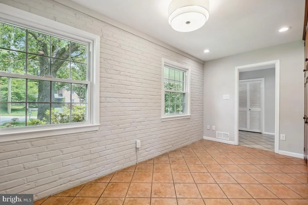 Photo of 1389 KIMBLEWICK ROAD