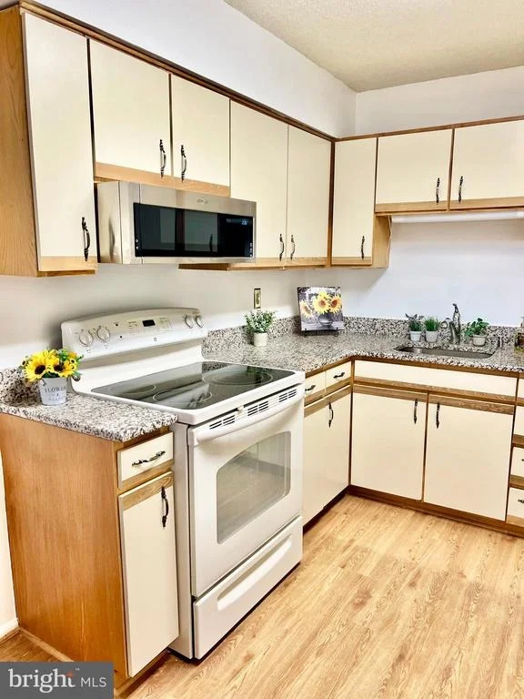 Photo of Unit 3603 at 15115 INTERLACHEN DRIVE