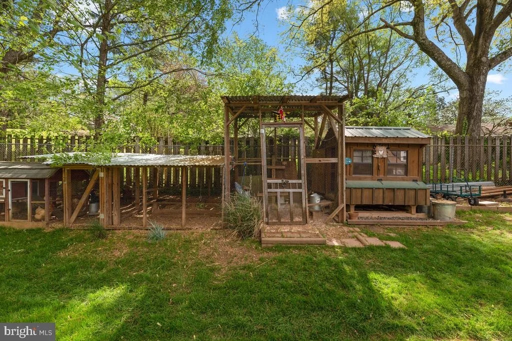 Photo of 607 REST AVENUE
