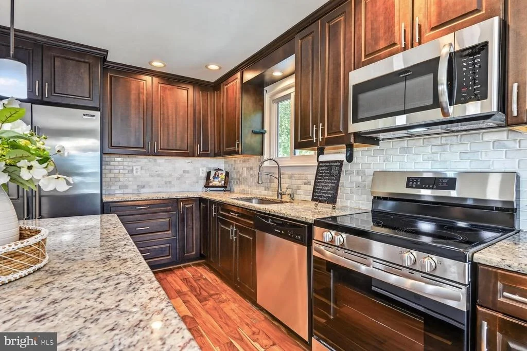Photo of 8327 SAIL COURT